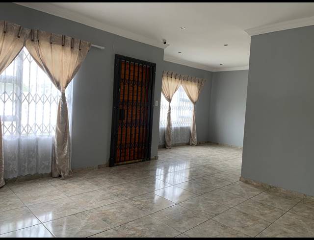 3 BEDROOM HOUSE FOR SALE IN BERGSIG
